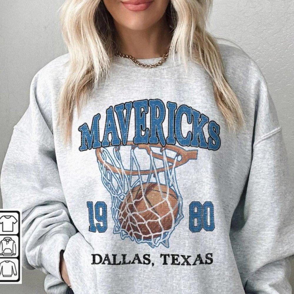 Dallas Basketball Sweatshirt Mavericks 90's Basketball 1980 Sweatshirt